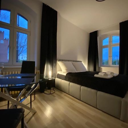Vip Rooms Apartment ทอรูน ภายนอก รูปภาพ