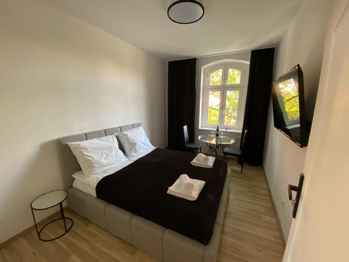 Vip Rooms Apartment ทอรูน ภายนอก รูปภาพ