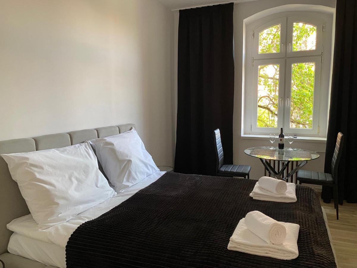 Vip Rooms Apartment ทอรูน ภายนอก รูปภาพ