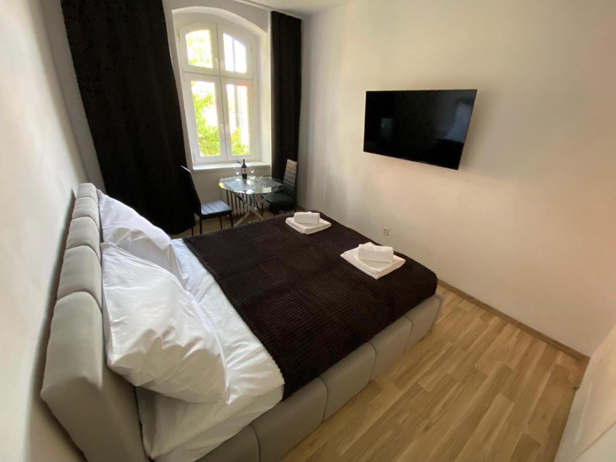 Vip Rooms Apartment ทอรูน ภายนอก รูปภาพ
